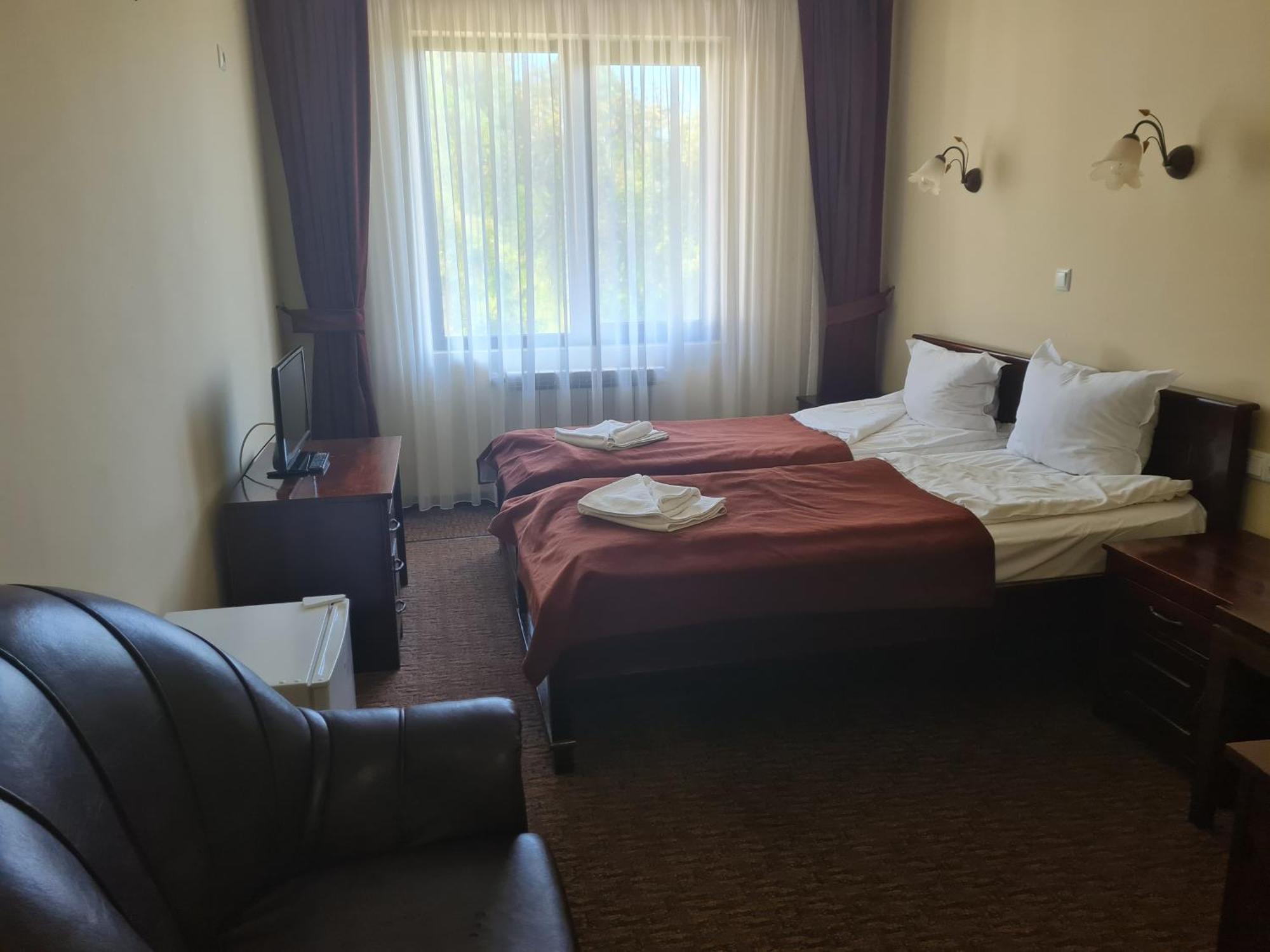 טריאבנה Family Hotel Bela מראה חיצוני תמונה