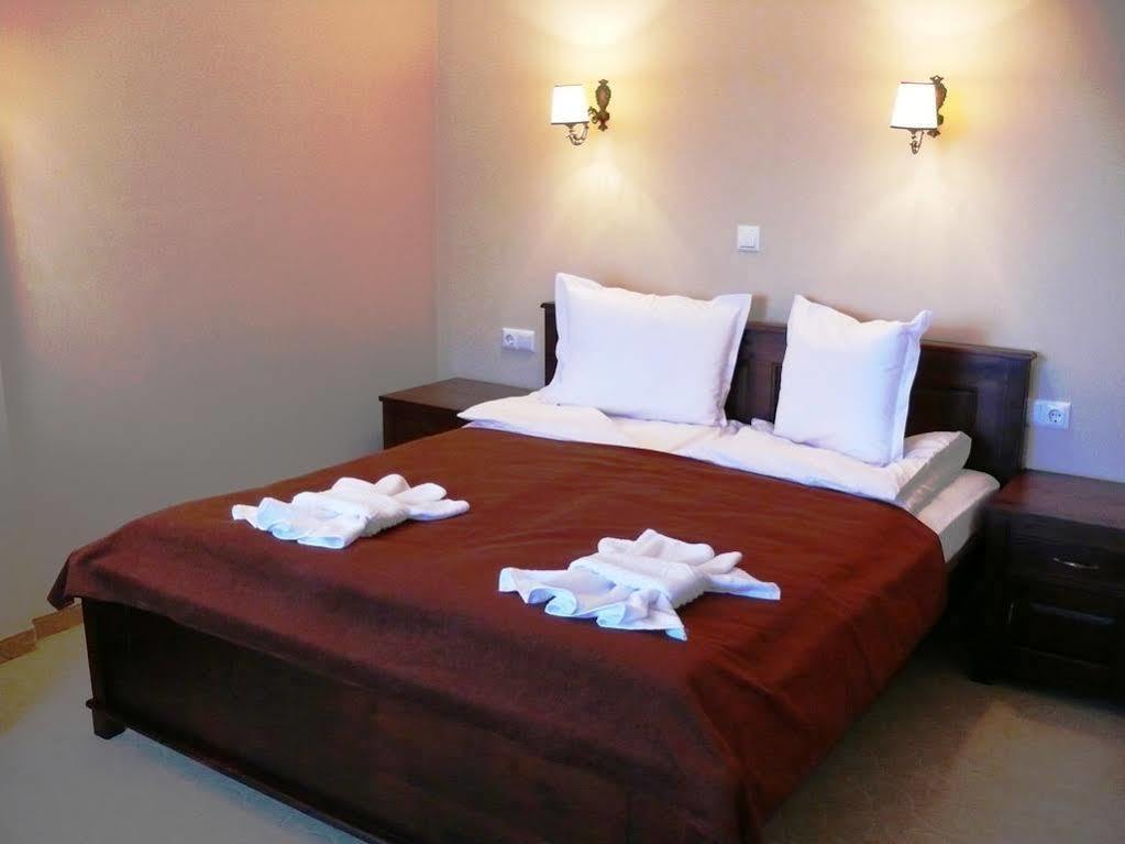 טריאבנה Family Hotel Bela מראה חיצוני תמונה